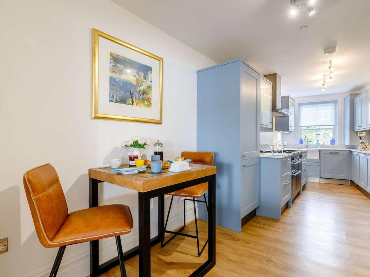 The Penthouse Westhaven * Aberdyfi